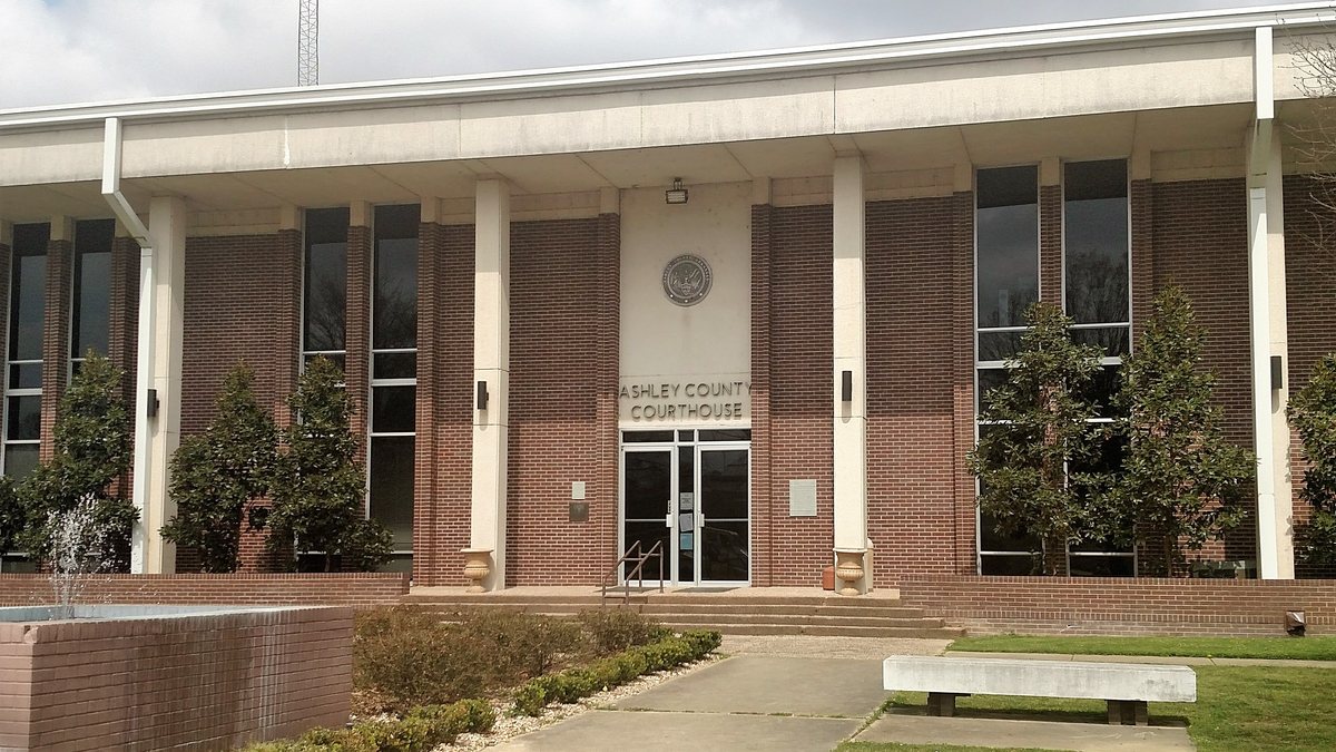 Educational briefing on the Office of the Sheriff for Ashley County, Arkansas — Hamburg. Crossett is larger. South Arkansas. — educational cover (regional illustration)