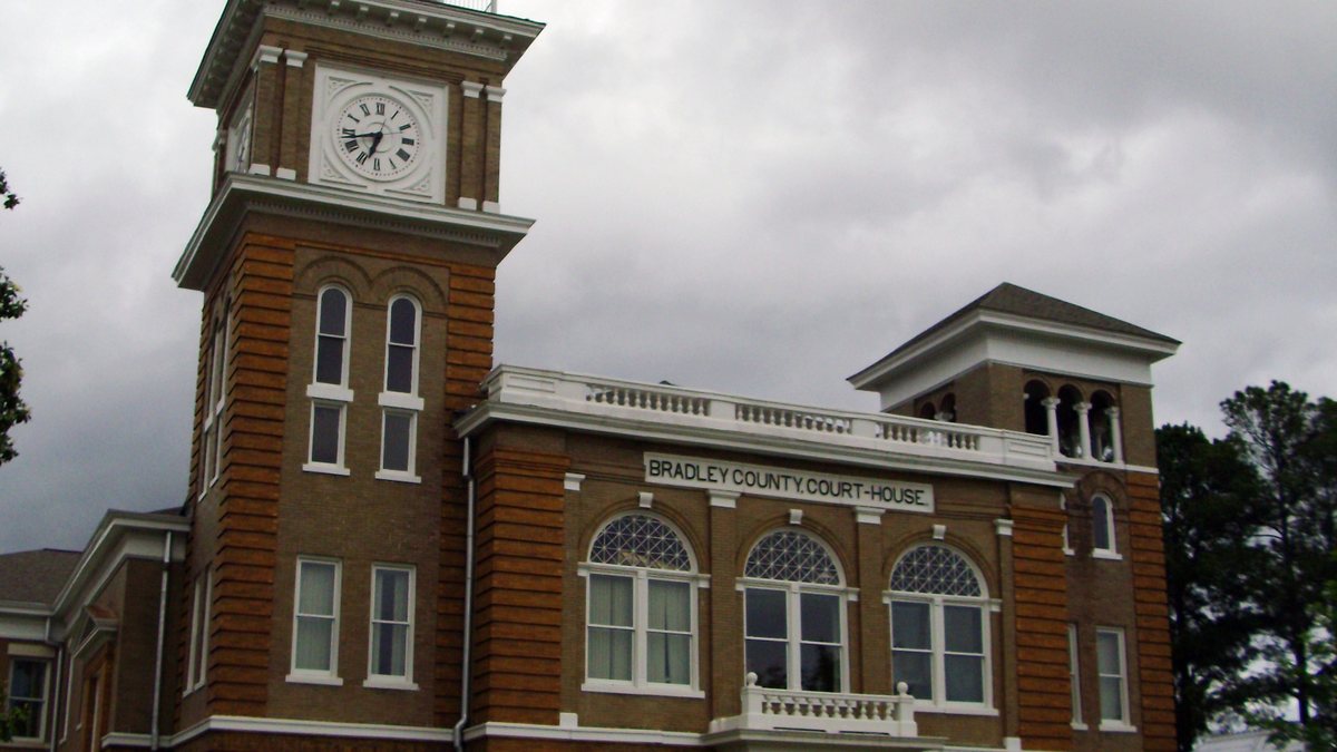 Educational briefing on the Office of the Sheriff for Bradley County, Arkansas — Warren. Not Bradley County, Tennessee. — educational cover (regional illustration)