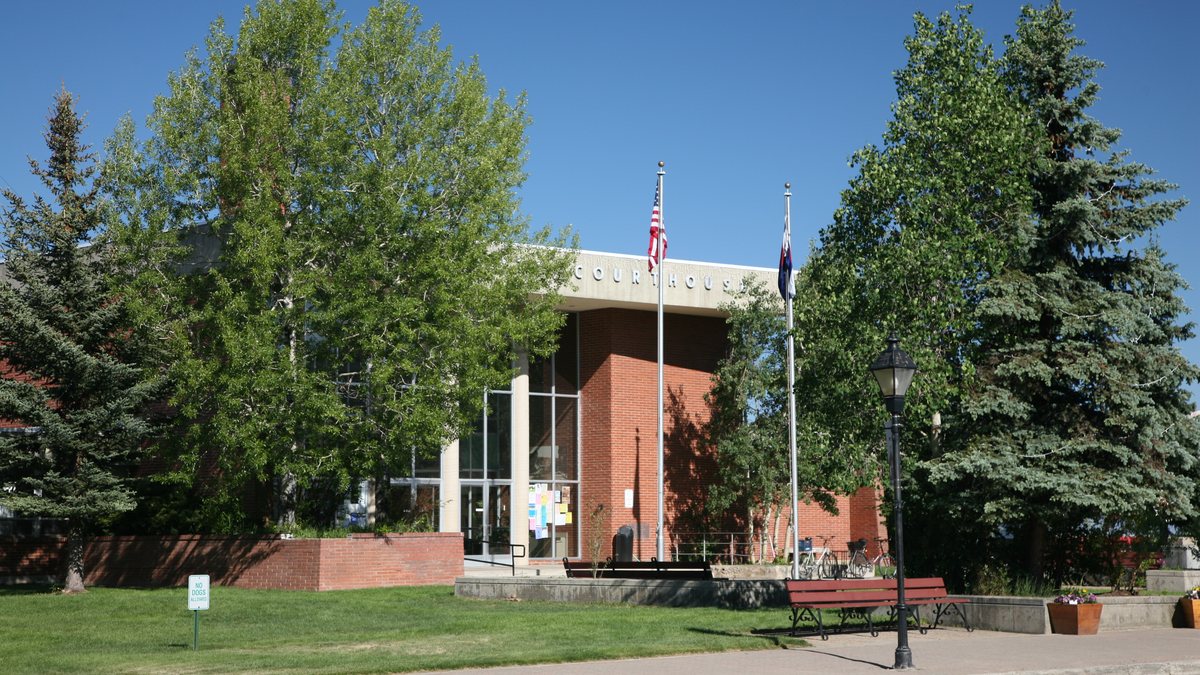 Educational briefing on the Office of the Sheriff for Lake County, Colorado. — educational cover (regional illustration)