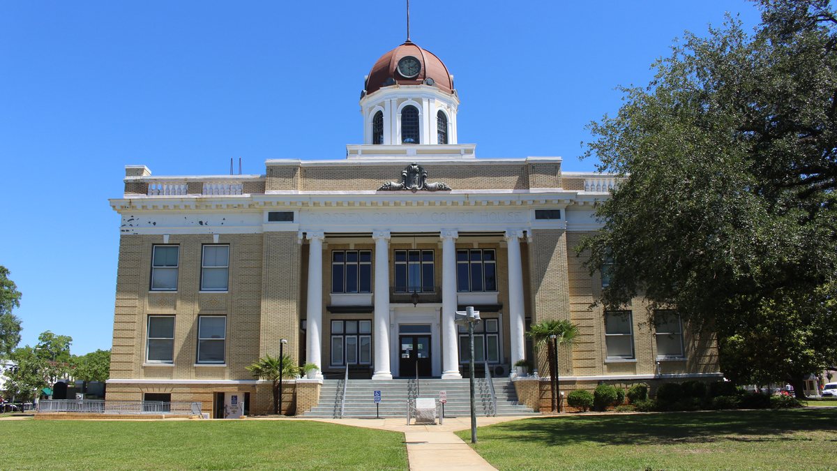 Educational briefing on the Office of the Sheriff for Gadsden County, Florida — Quincy. — educational cover (regional illustration)