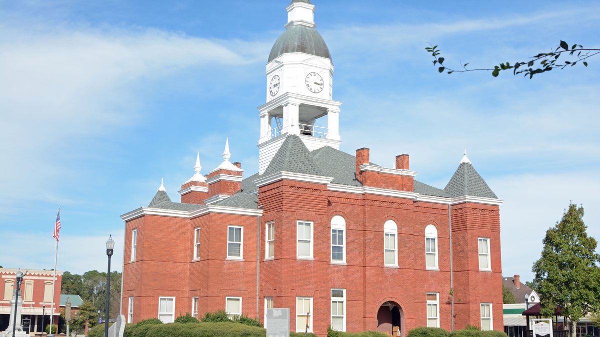Educational briefing on the Office of the Sheriff for Berrien County, Georgia — Nashville. — educational cover (regional illustration)