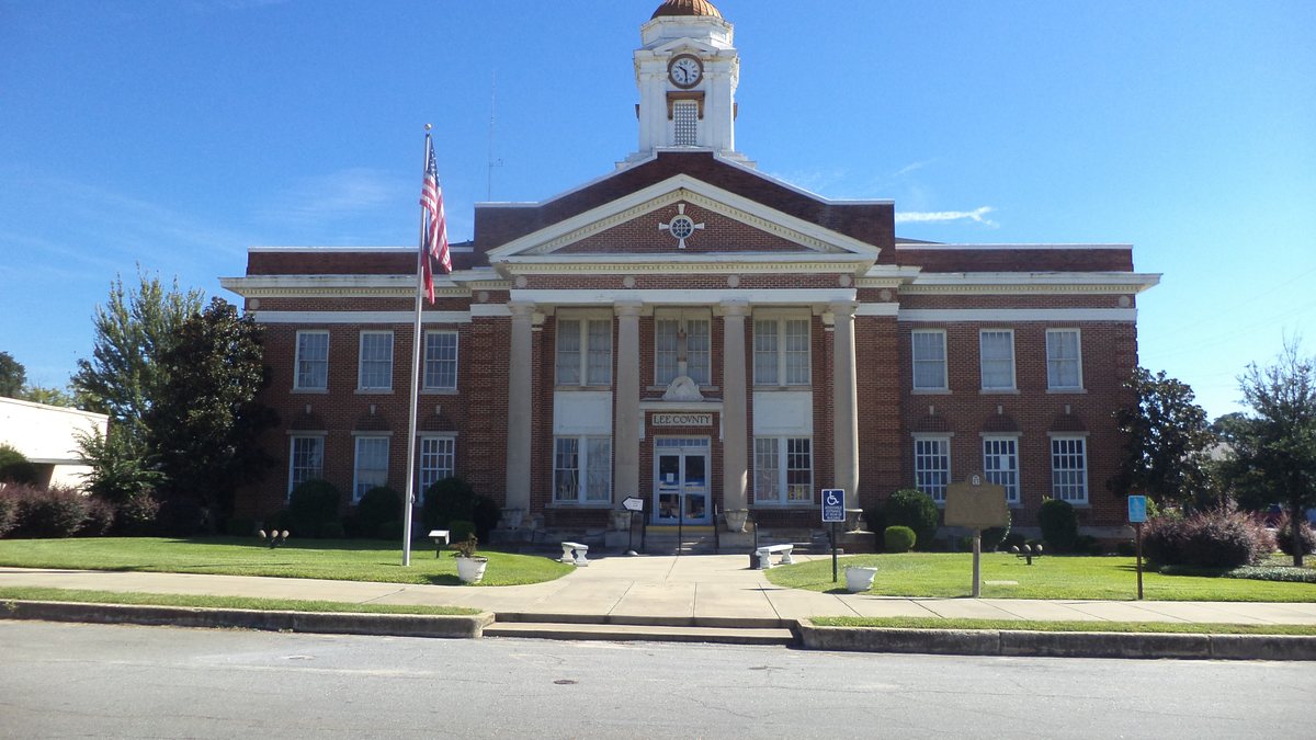 Educational briefing on the Office of the Sheriff for Lee County, Georgia — Leesburg. — educational cover (regional illustration)