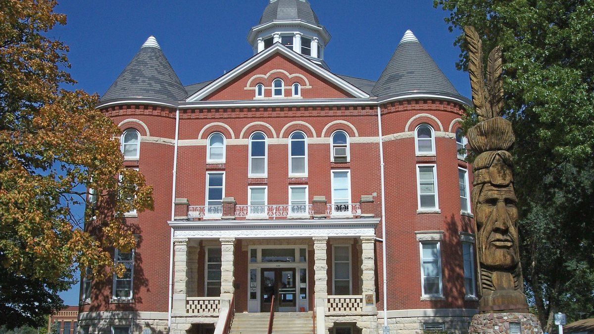 Educational briefing on the Office of the Sheriff for Doniphan County, Kansas — Troy. — educational cover (regional illustration)