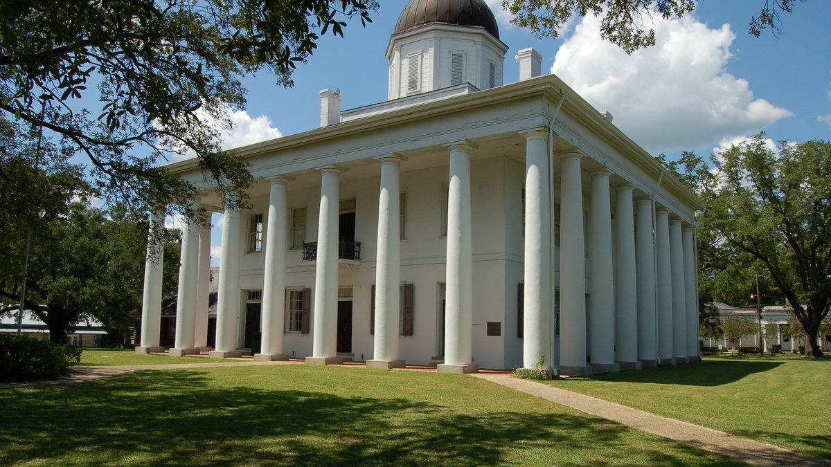 Educational briefing on the Office of the Sheriff for East Feliciana Parish, Louisiana — Clinton.. — educational cover (regional illustration)