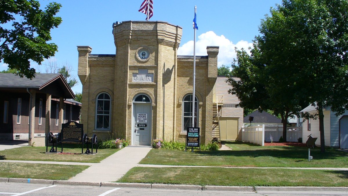 Educational briefing on the Office of the Sheriff for Meeker County, Minnesota — Litchfield. — educational cover (regional illustration)