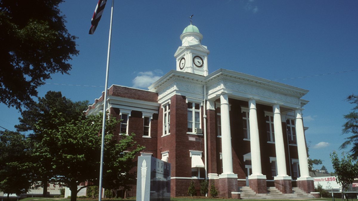 Educational briefing on the Office of the Sheriff for Attala County, Mississippi — Kosciusko. — educational cover (regional illustration)