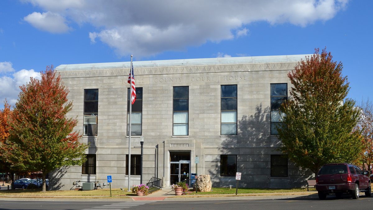 Educational briefing on the Office of the Sheriff for Howell County, Missouri — West Plains. — educational cover (regional illustration)