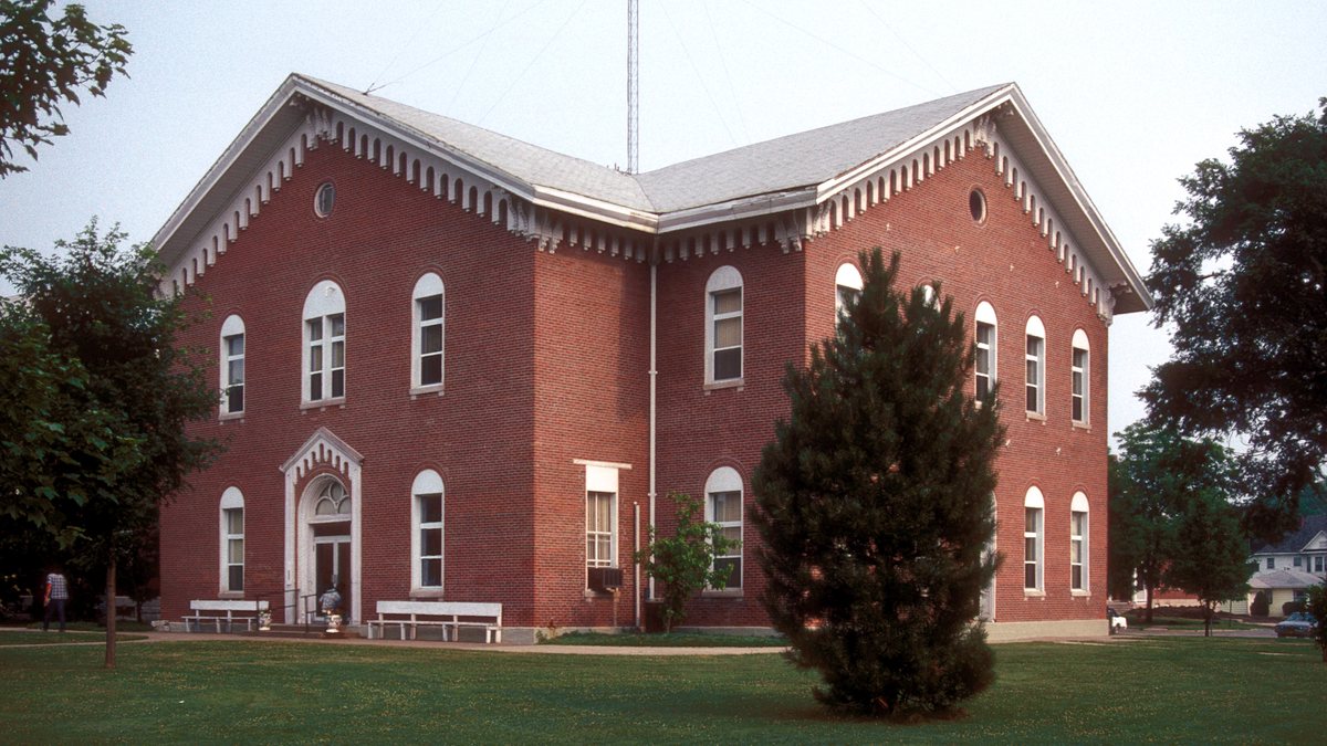 Educational briefing on the Office of the Sheriff for Macon County, Missouri — Macon. — educational cover (regional illustration)