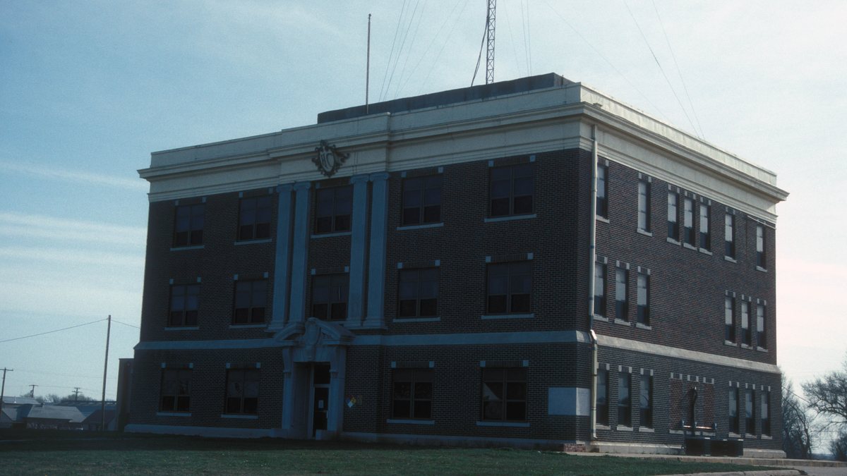 Educational briefing on the Office of the Sheriff for Harper County, Oklahoma — Buffalo. — educational cover (regional illustration)