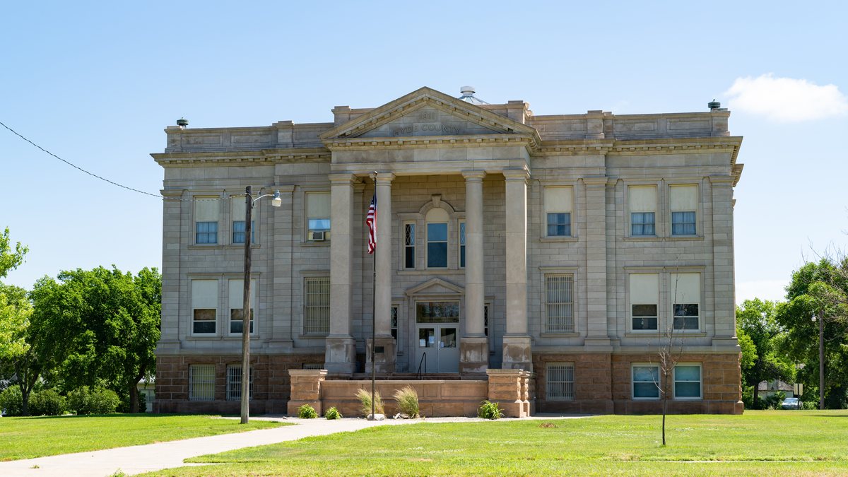 Educational briefing on the Office of the Sheriff for Hyde County, South Dakota — Highmore. — educational cover (regional illustration)