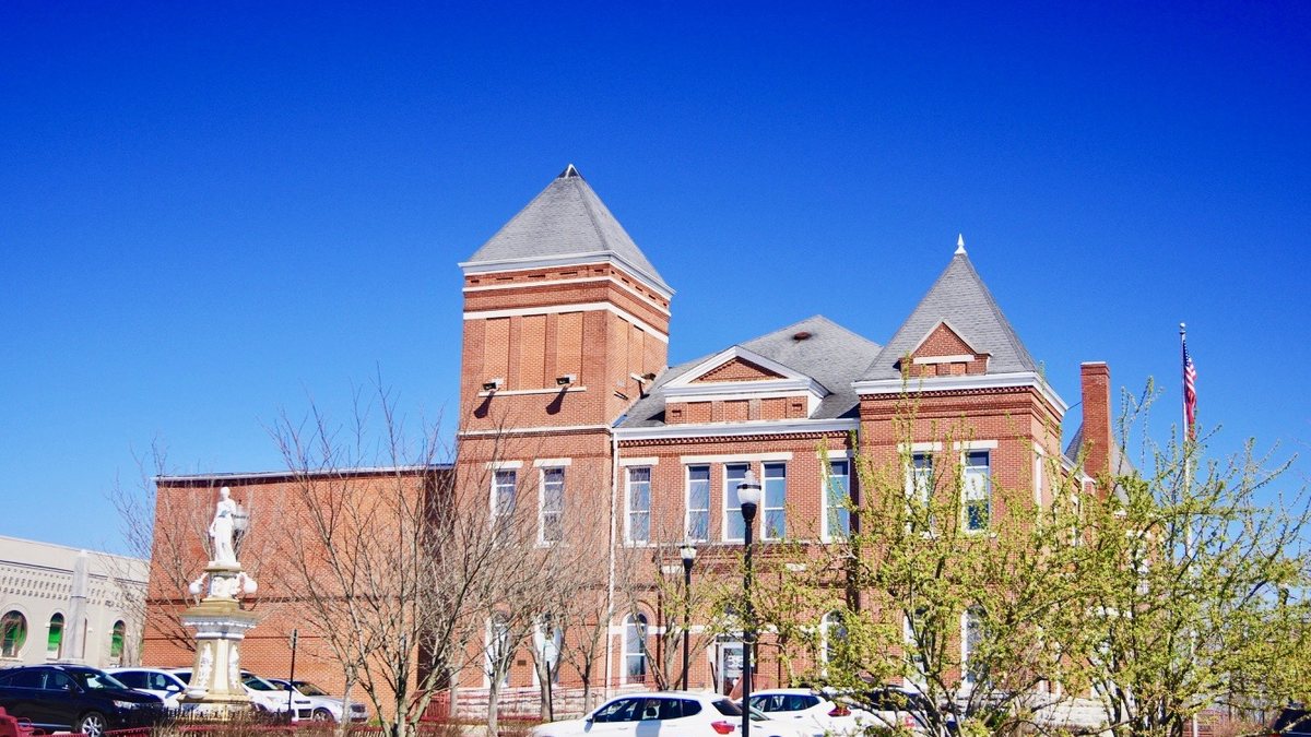 Educational briefing on the Office of the Sheriff for Warren County, Tennessee — McMinnville. — educational cover (regional illustration)