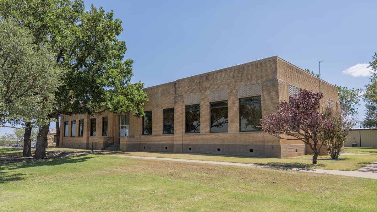 Educational briefing on the Office of the Sheriff for Borden County, Texas — Gail. — educational cover (regional illustration)
