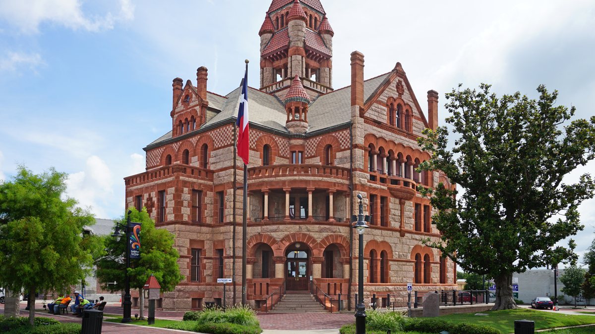Educational briefing on the Office of the Sheriff for Hopkins County, Texas — Sulphur Springs. — educational cover (regional illustration)