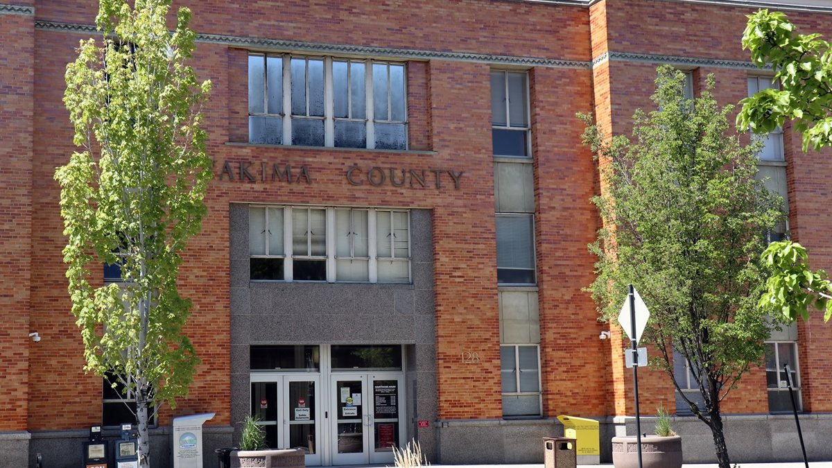 Educational briefing on the Office of the Sheriff for Yakima County, Washington. — educational cover (regional illustration)