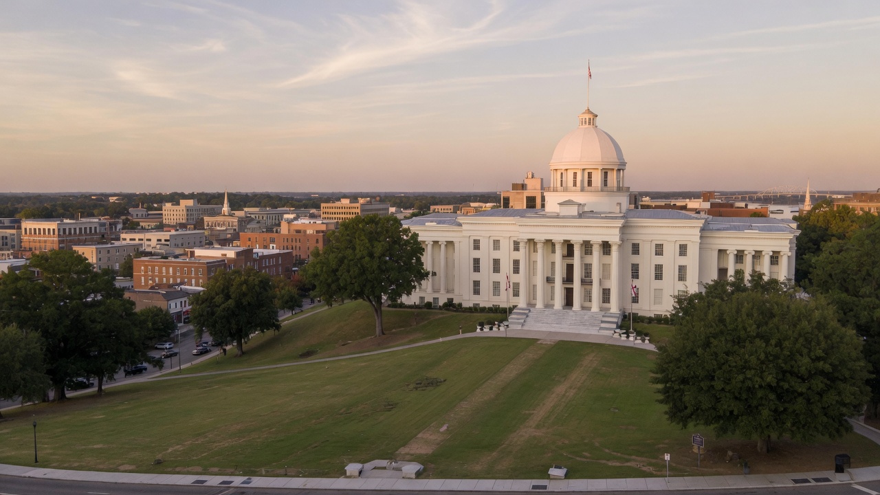 Montgomery capitol on Goat Hill — educational cover (regional illustration of Alabama)